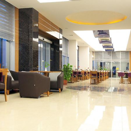 Ege Sevilen Hotel Turgutlu ภายนอก รูปภาพ