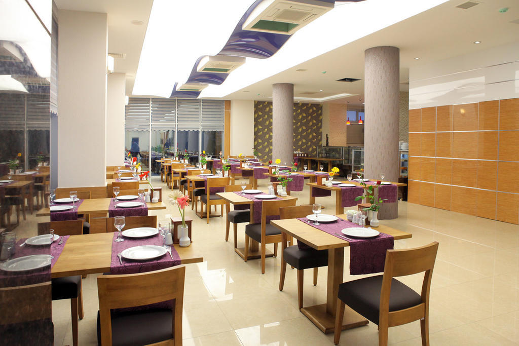 Ege Sevilen Hotel Turgutlu ภายนอก รูปภาพ